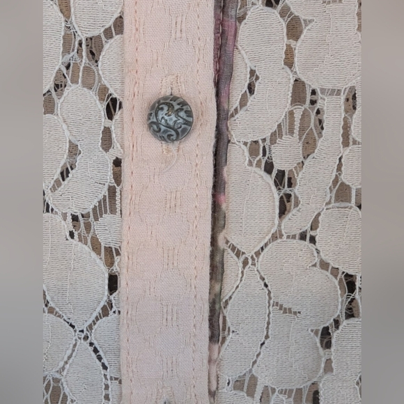 Soft Surroundings ombre size petite medium lace button down shirt - Picture 5 of 13